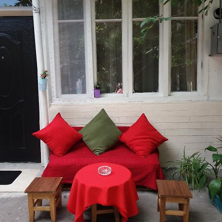 Madona'S Apartment Tbilisi Exterior photo